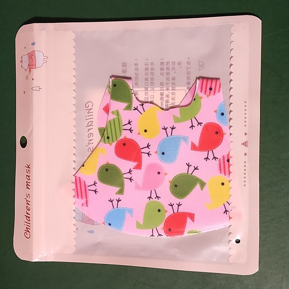 Children's re Usable face mask new in package never opened - Picture 5 of 16